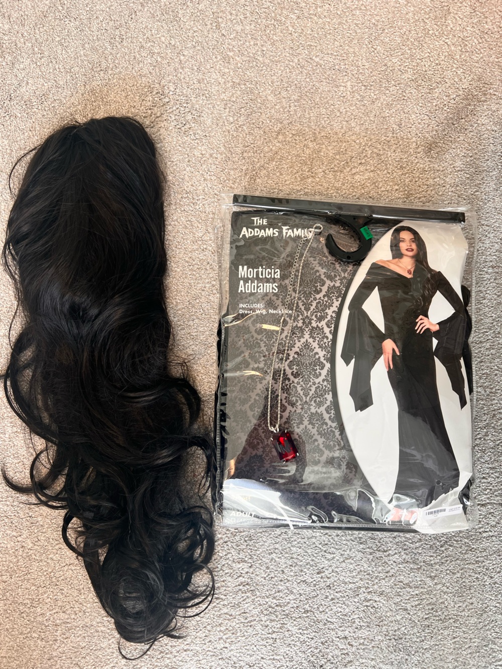 Morticia Addams Halloween Full Costume Dress with Wig and Red Pendant Necklace L